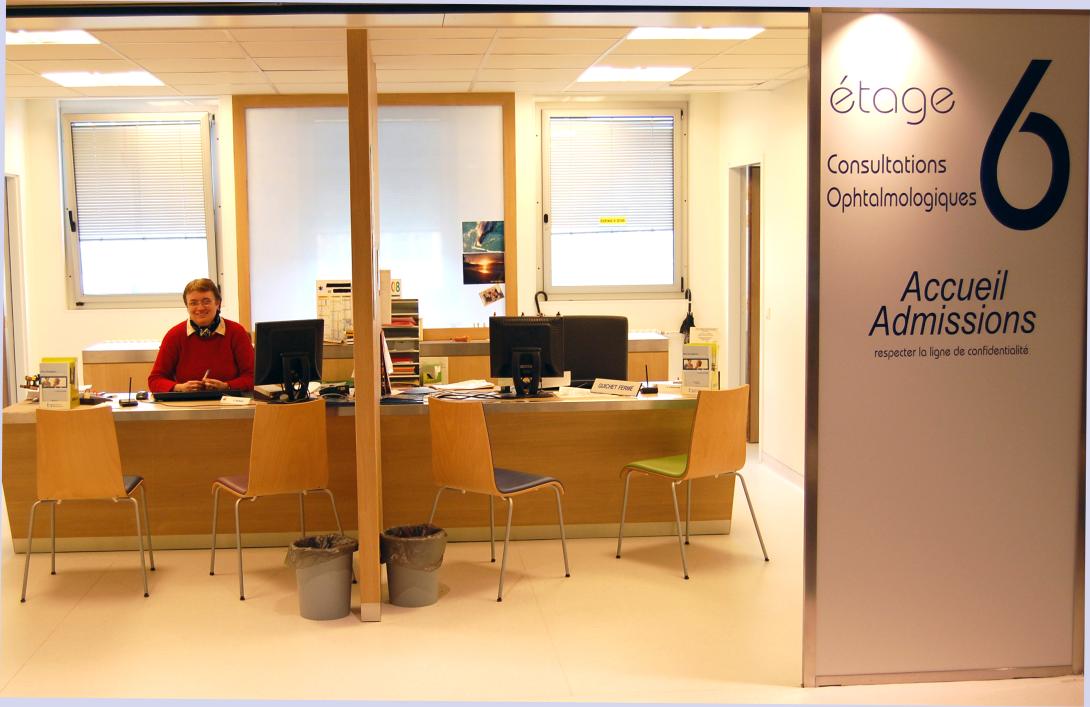 photo de l'accueil su service ophtalmologie au 6 eme etage